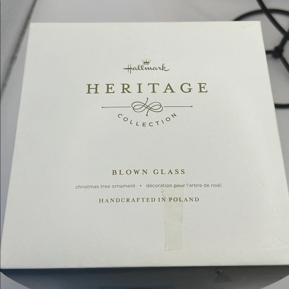 Hallmark Heritage Collection Gold and White Holiday Ornament 2016